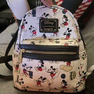 Disney - Mickey classic Loungefly backpack